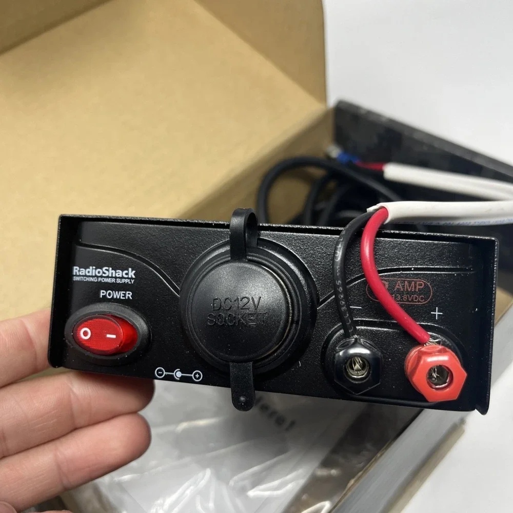 Radio Shack 22-507 Switching Power Supply 3 Amp 13.8 VDC 12V Auto Socket